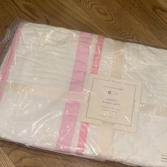 Pottery Barn Baby Organic Harper Quilt - White and Pink NWT